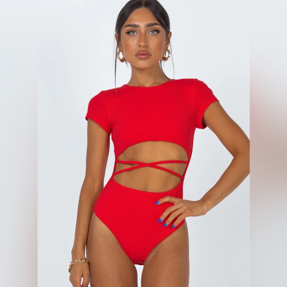 NICOLA BODYSUIT RED from Princess Polly